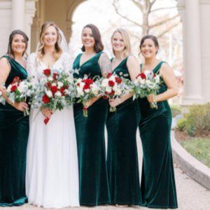 NEW UNWORN Revelry Dawson Emerald velvet bridesmaid dress